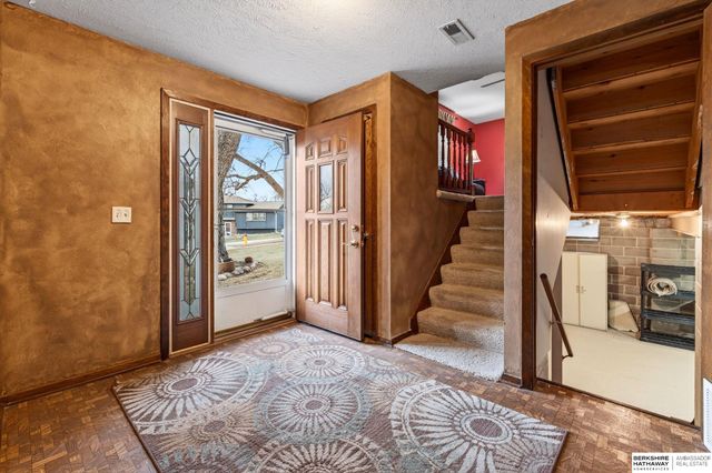 15319 Sarpy Circle, Omaha, NE 68137