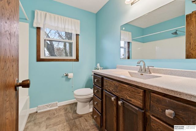 15319 Sarpy Circle, Omaha, NE 68137