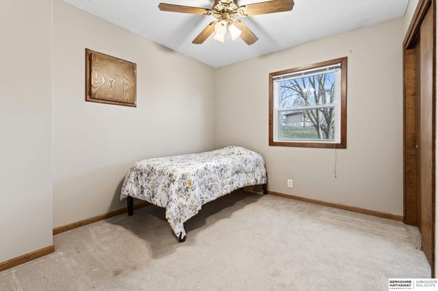 15319 Sarpy Circle, Omaha, NE 68137