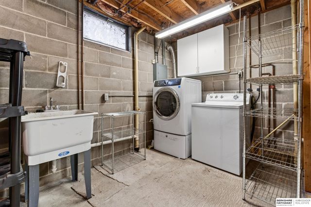 15319 Sarpy Circle, Omaha, NE 68137