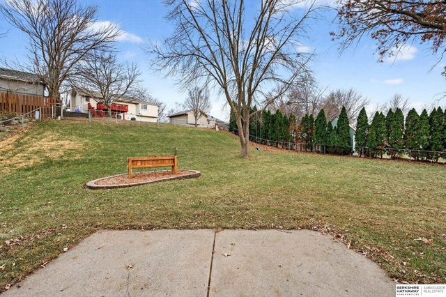 15319 Sarpy Circle, Omaha, NE 68137