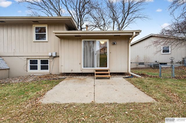 15319 Sarpy Circle, Omaha, NE 68137