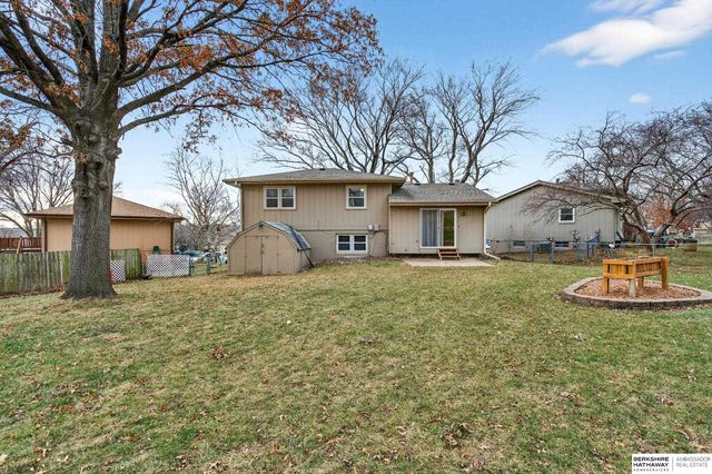 15319 Sarpy Circle, Omaha, NE 68137