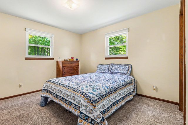 2850 Weigl Road, Saginaw, MI 48609