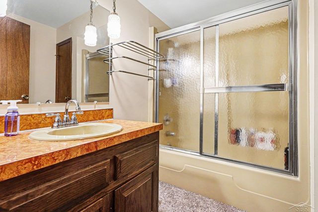 2850 Weigl Road, Saginaw, MI 48609