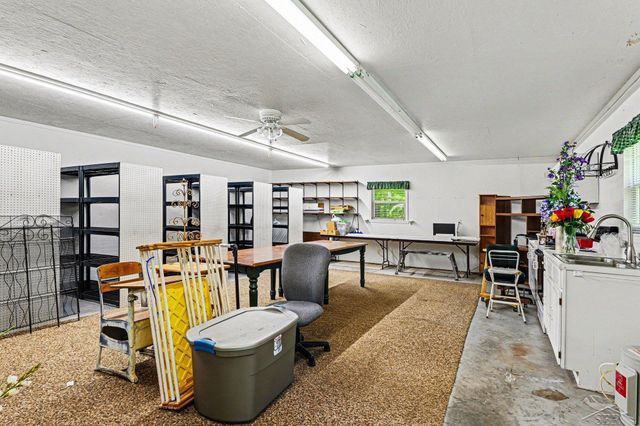 2850 Weigl Road, Saginaw, MI 48609