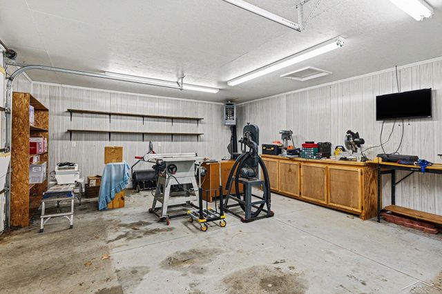 2850 Weigl Road, Saginaw, MI 48609