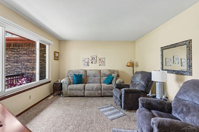 2850 Weigl Road, Saginaw, MI 48609