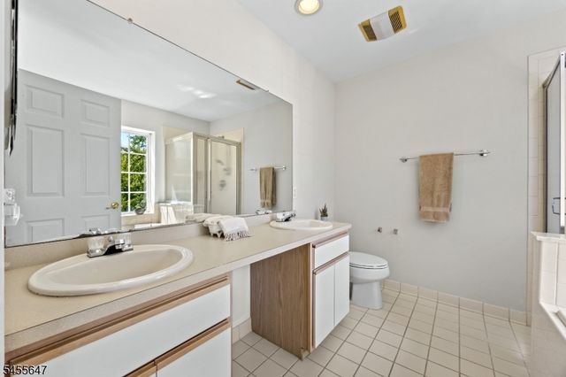 33 Gordon Circle, Parsippany-troy Hills Twp., NJ 07054