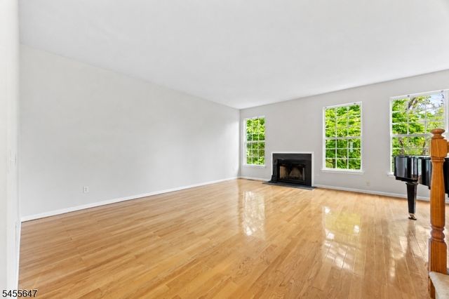 33 Gordon Circle, Parsippany-troy Hills Twp., NJ 07054