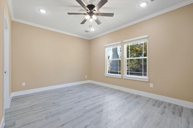 147 Knollwood Lane, Livingston, TX 77351