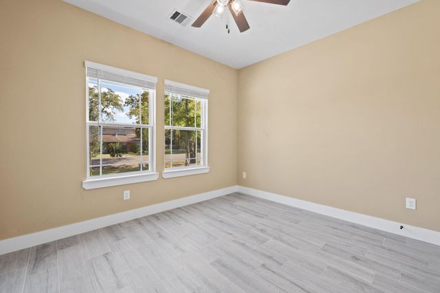 147 Knollwood Lane, Livingston, TX 77351