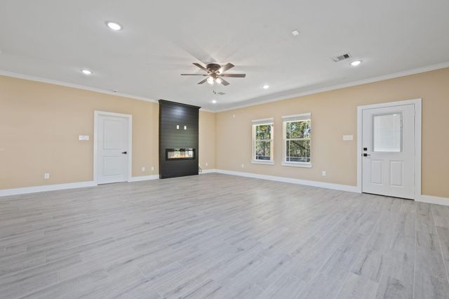 147 Knollwood Lane, Livingston, TX 77351