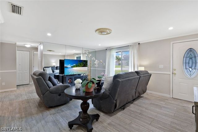 8110 Valencia RD, Fort Myers, FL 33967