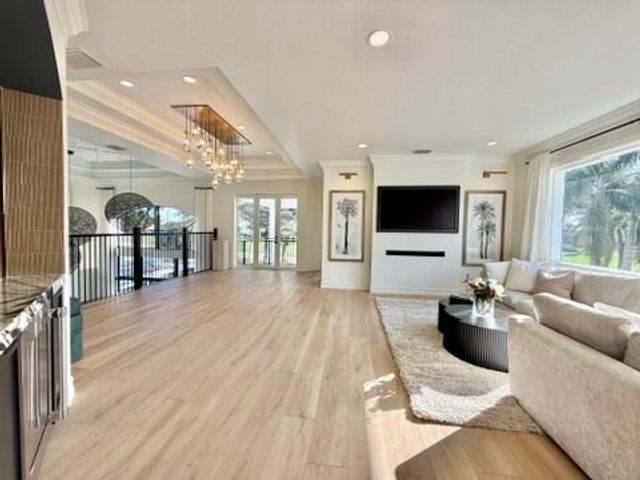 134 Rosalia Court, Jupiter, FL 33478