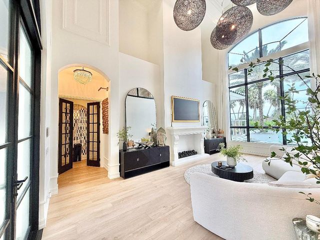 134 Rosalia Court, Jupiter, FL 33478