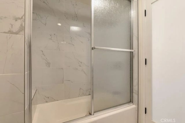 17914 Magnolia Boulevard 121, Encino, CA 91316