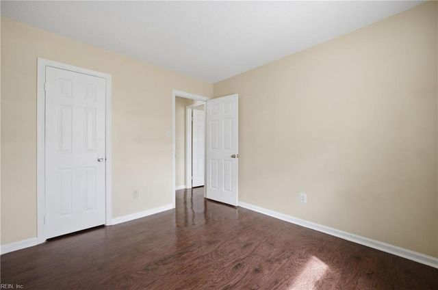 102 Tyburn CT, Hampton, VA 23669