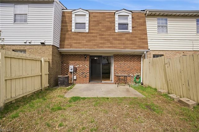 102 Tyburn CT, Hampton, VA 23669