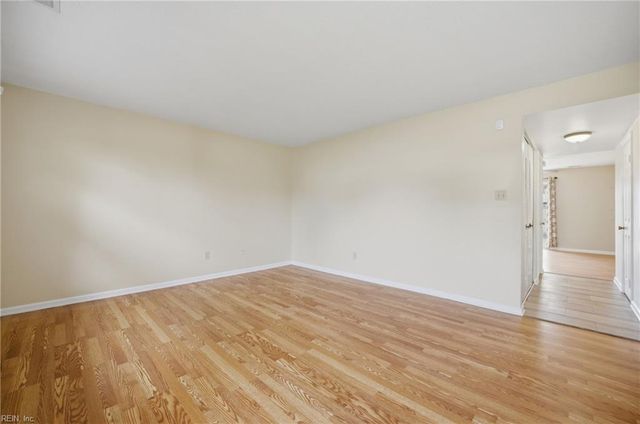 102 Tyburn CT, Hampton, VA 23669