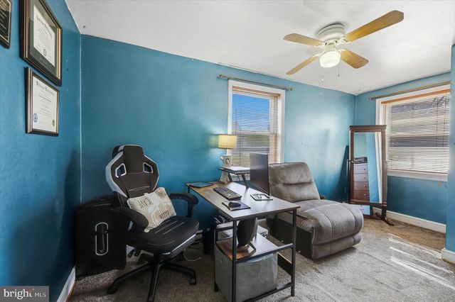 1801 CRICKET LN, Folcroft, PA 19032