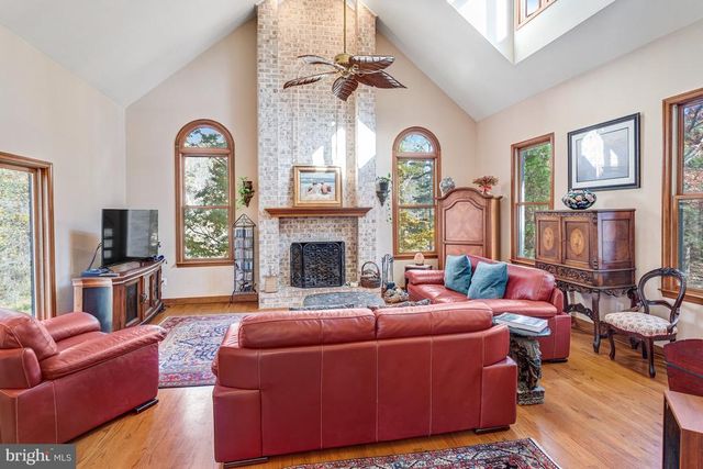 7929 WELLINGTON DR, Warrenton, VA 20186