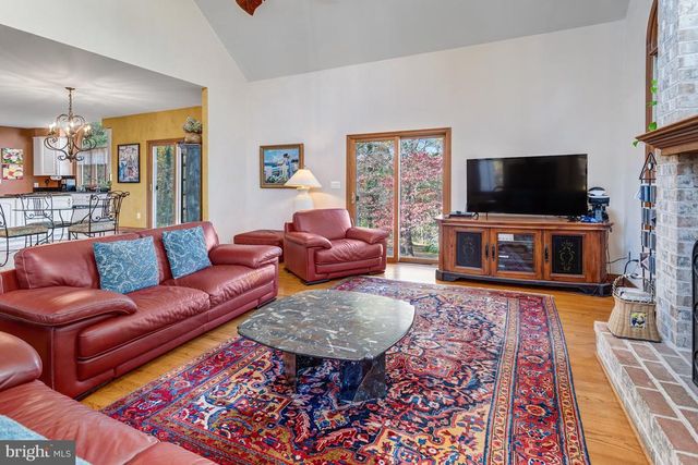 7929 WELLINGTON DR, Warrenton, VA 20186