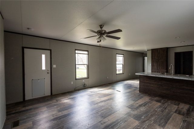 336 N Cherokee Shores Drive, Mabank, TX 75156