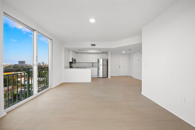 3500 Coral Way 1114, Miami, FL 33145