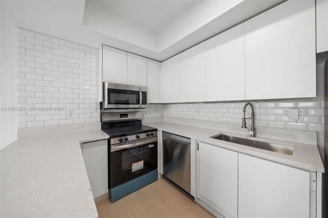 3500 Coral Way 1114, Miami, FL 33145