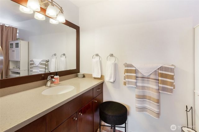 10009 NE 141st Street, Kirkland, WA 98034