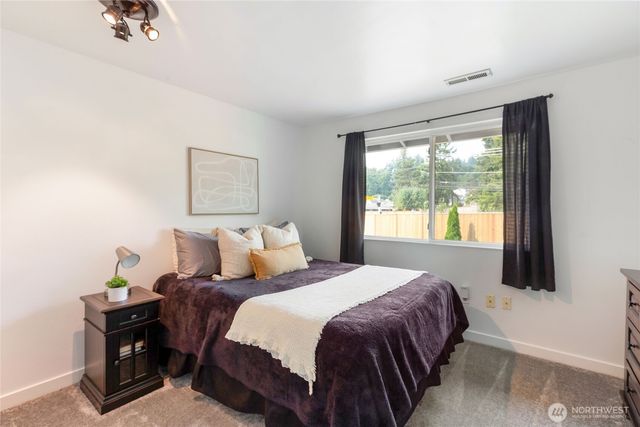 10009 NE 141st Street, Kirkland, WA 98034