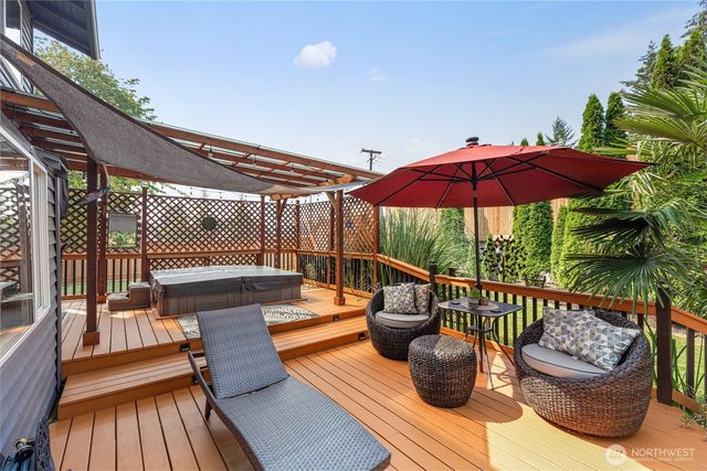 10009 NE 141st Street, Kirkland, WA 98034