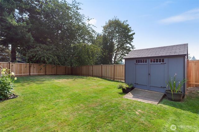 10009 NE 141st Street, Kirkland, WA 98034