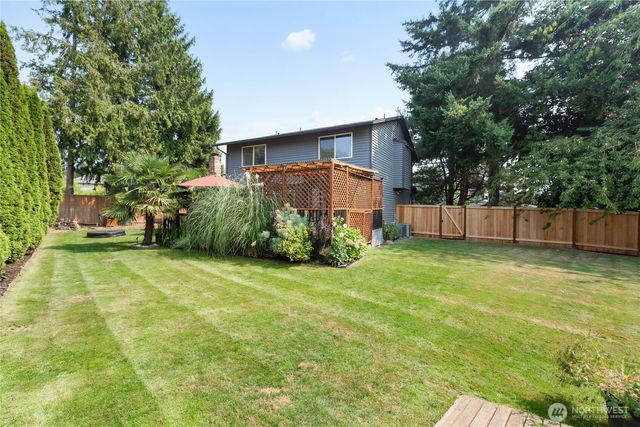 10009 NE 141st Street, Kirkland, WA 98034