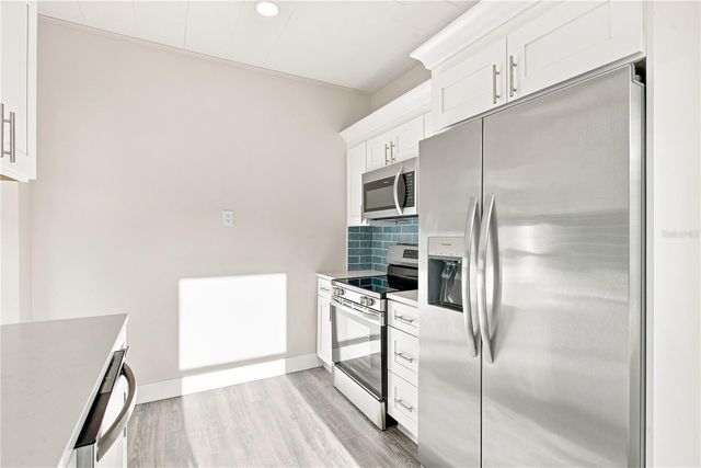 112 E MARTIN LUTHER KING JR DRIVE, Tarpon Springs, FL 34689