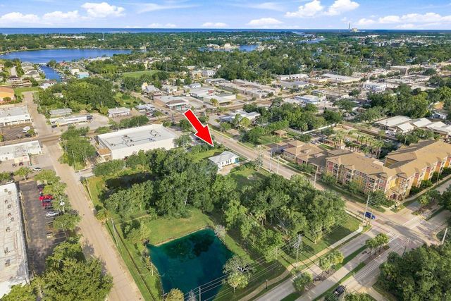 112 E MARTIN LUTHER KING JR DRIVE, Tarpon Springs, FL 34689