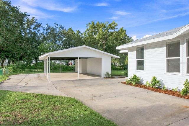 112 E MARTIN LUTHER KING JR DRIVE, Tarpon Springs, FL 34689