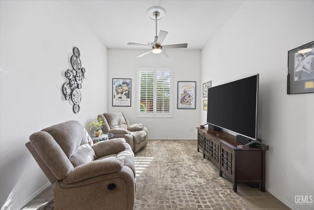 9908 Toscana Drive, Bakersfield, CA 93306