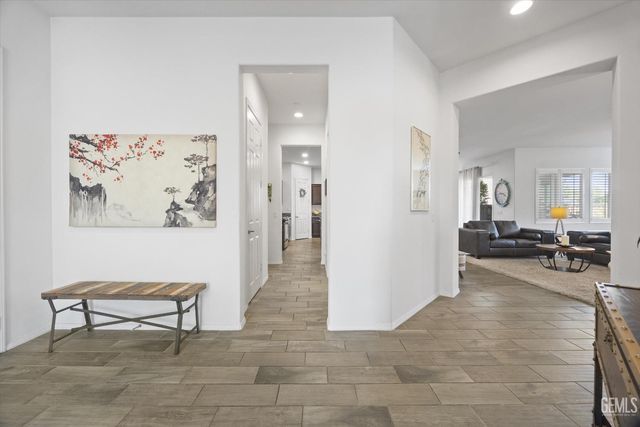 9908 Toscana Drive, Bakersfield, CA 93306