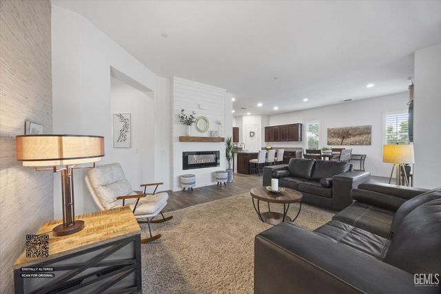 9908 Toscana Drive, Bakersfield, CA 93306