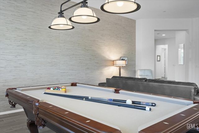 9908 Toscana Drive, Bakersfield, CA 93306