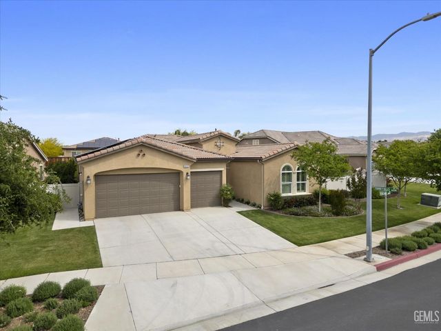 9908 Toscana Drive, Bakersfield, CA 93306