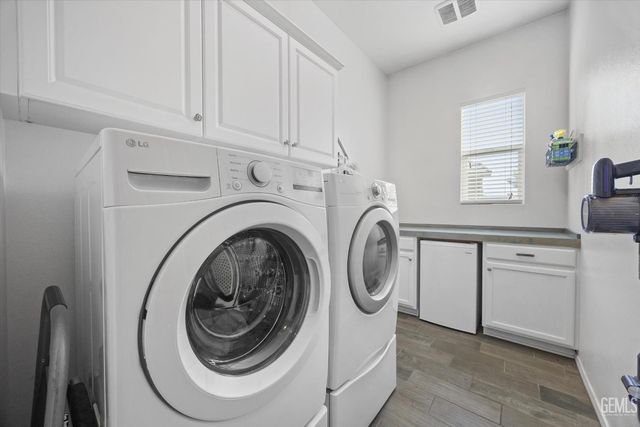 9908 Toscana Drive, Bakersfield, CA 93306