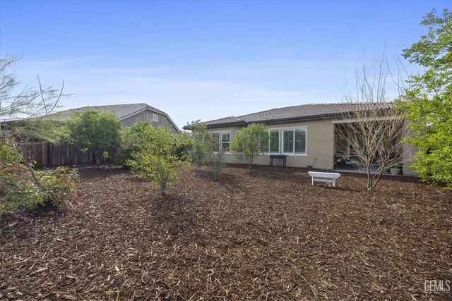 9908 Toscana Drive, Bakersfield, CA 93306