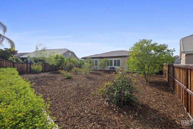 9908 Toscana Drive, Bakersfield, CA 93306