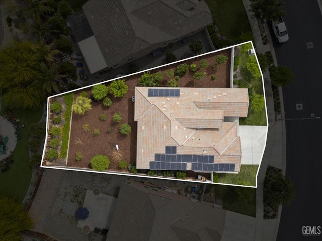 9908 Toscana Drive, Bakersfield, CA 93306