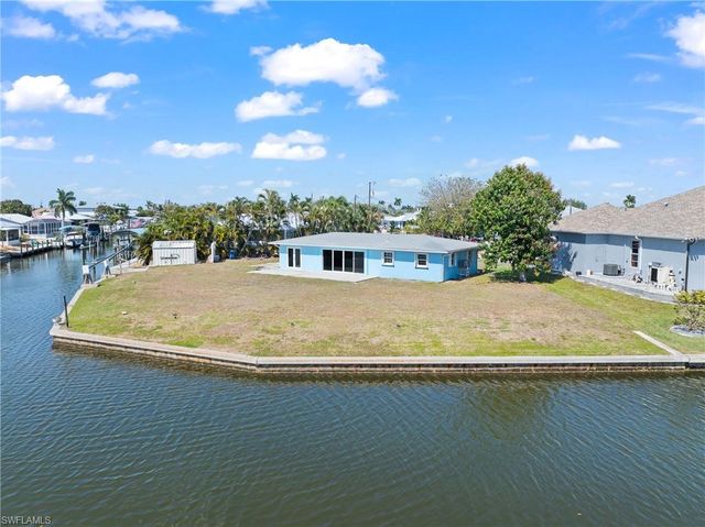 12065 Boat Shell DR, Matlacha Isles, FL 33991