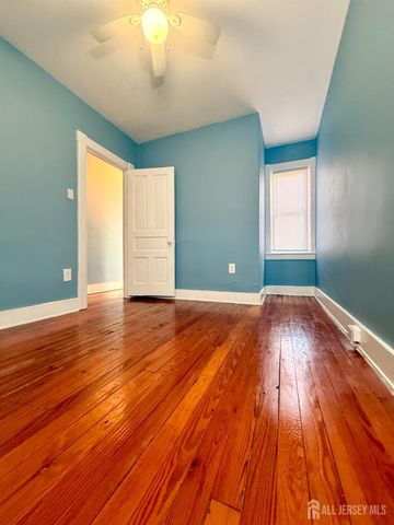 70 Schultz Avenue, Phillipsburg, NJ 08865