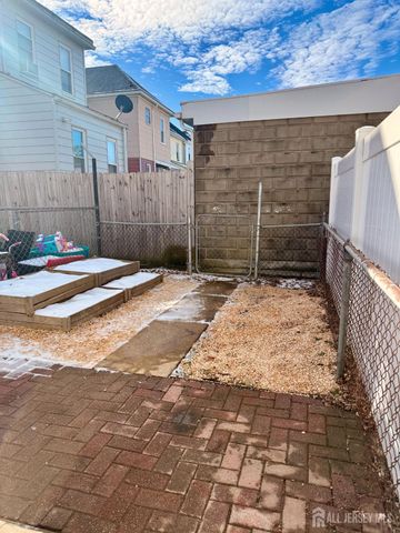 70 Schultz Avenue, Phillipsburg, NJ 08865